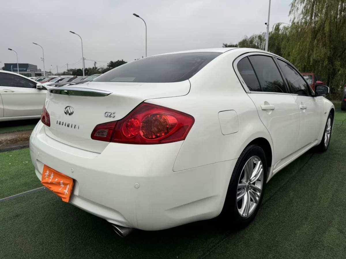 英菲尼迪 G系  2010款 G25 Sedan 豪華運(yùn)動(dòng)版圖片