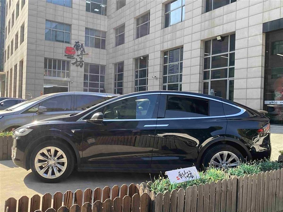 特斯拉 Model X  2016款 Model X 75D圖片