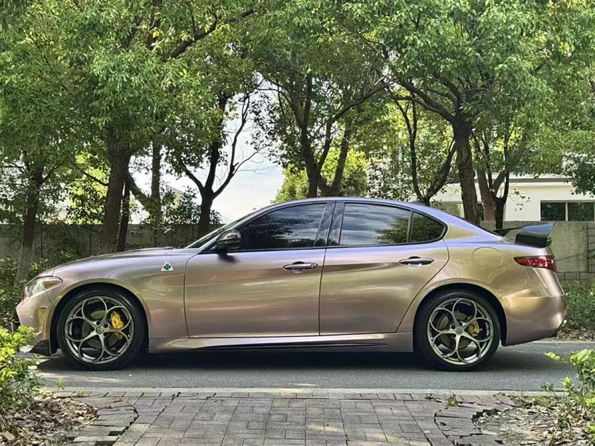 阿爾法·羅密歐 Giulia  2017款 2.0T 200HP 豪華版圖片