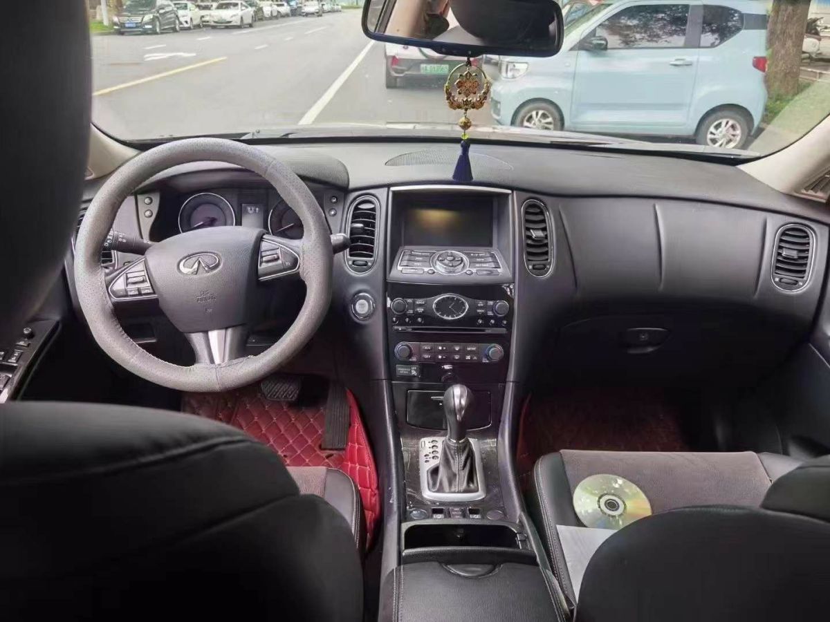 英菲尼迪 QX60  2016款 2.5T Hybrid 兩驅(qū)卓越版圖片