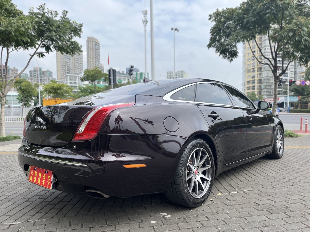 捷豹 XJ  2014款 XJL 2.0T 兩驅(qū)典雅商務(wù)版圖片