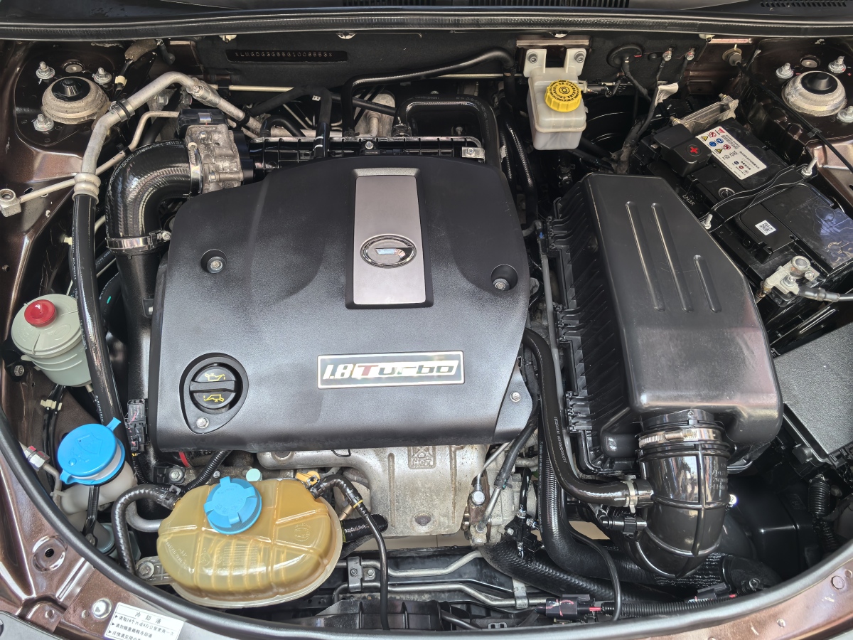 廣汽傳祺 GS5 Super  2016款 1.8T 自動四驅(qū)周年紀念版圖片