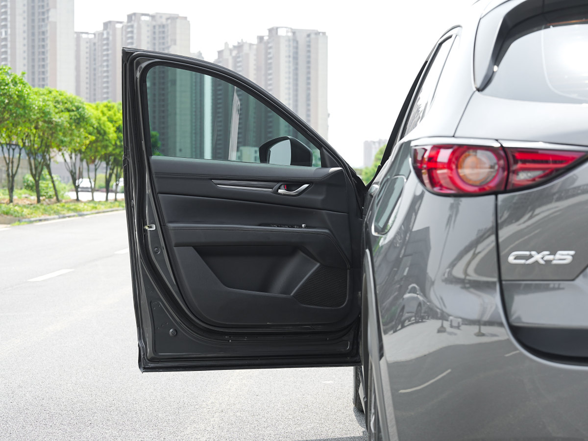 馬自達(dá) CX-5  2020款 改款 2.5L 自動四驅(qū)智尊型圖片
