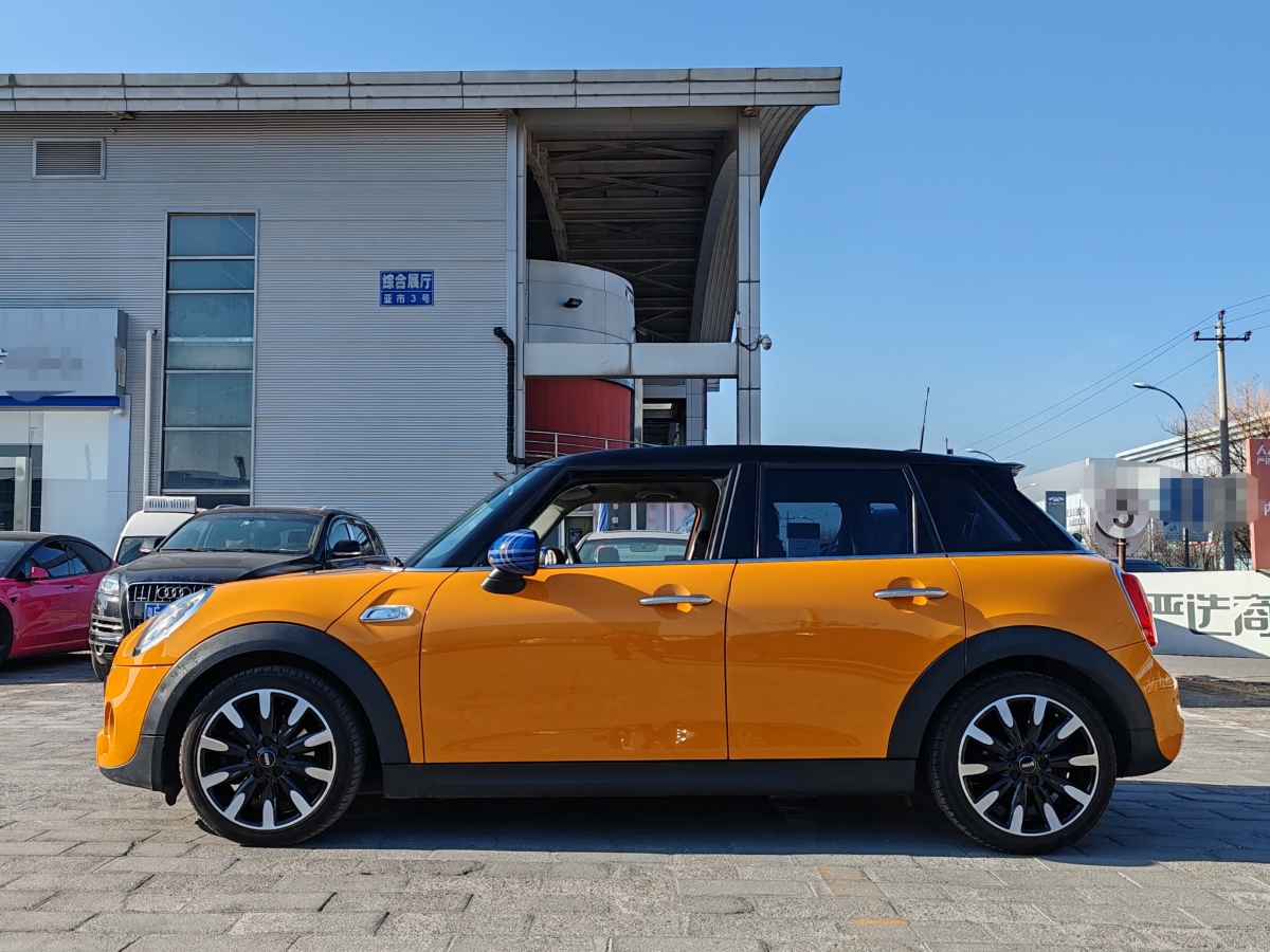 MINI MINI  2015款 2.0T COOPER S 五門版圖片