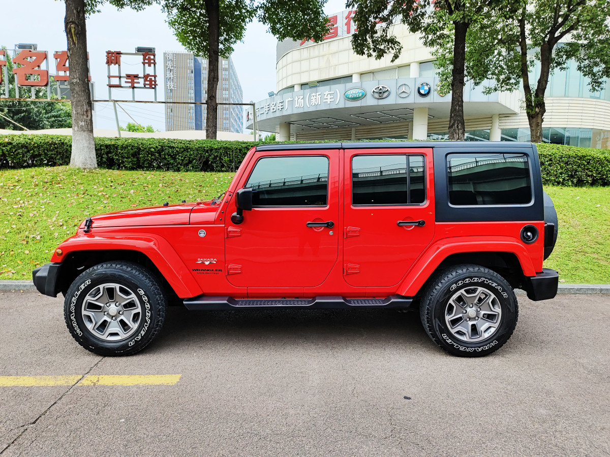 Jeep 牧馬人  2017款 3.0L Sahara 四門舒享版圖片