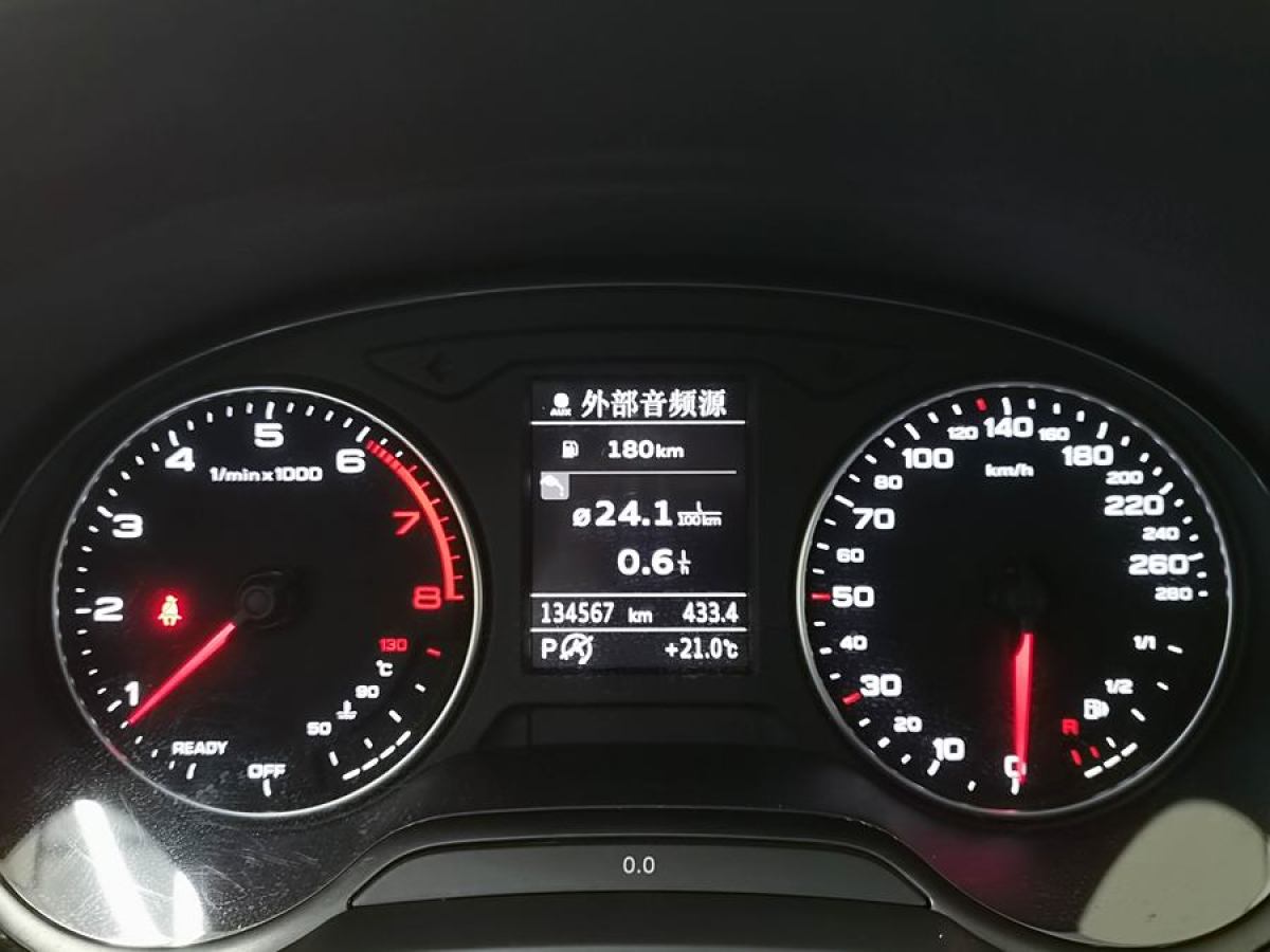 2016年6月奧迪 奧迪A3  2014款 Sportback 35 TFSI 自動進取型