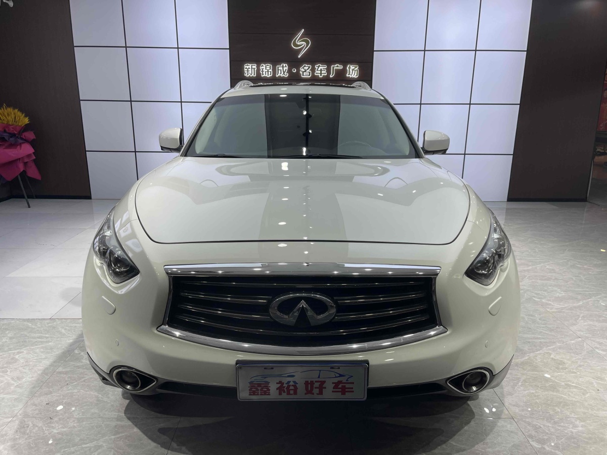 2013年1月英菲尼迪 QX70  2013款 3.7L 標(biāo)準(zhǔn)版