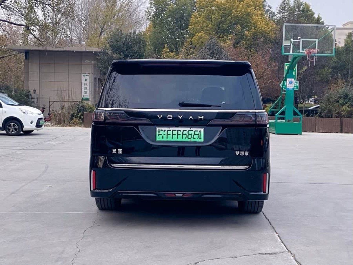 嵐圖 夢想家  2024款 PHEV 超長續(xù)航尊貴版圖片