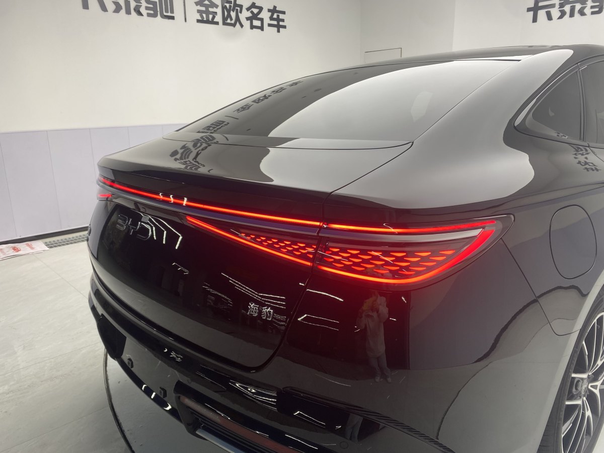 比亞迪 海豹  2023款 DM-i 1.5L 121km 尊貴型圖片