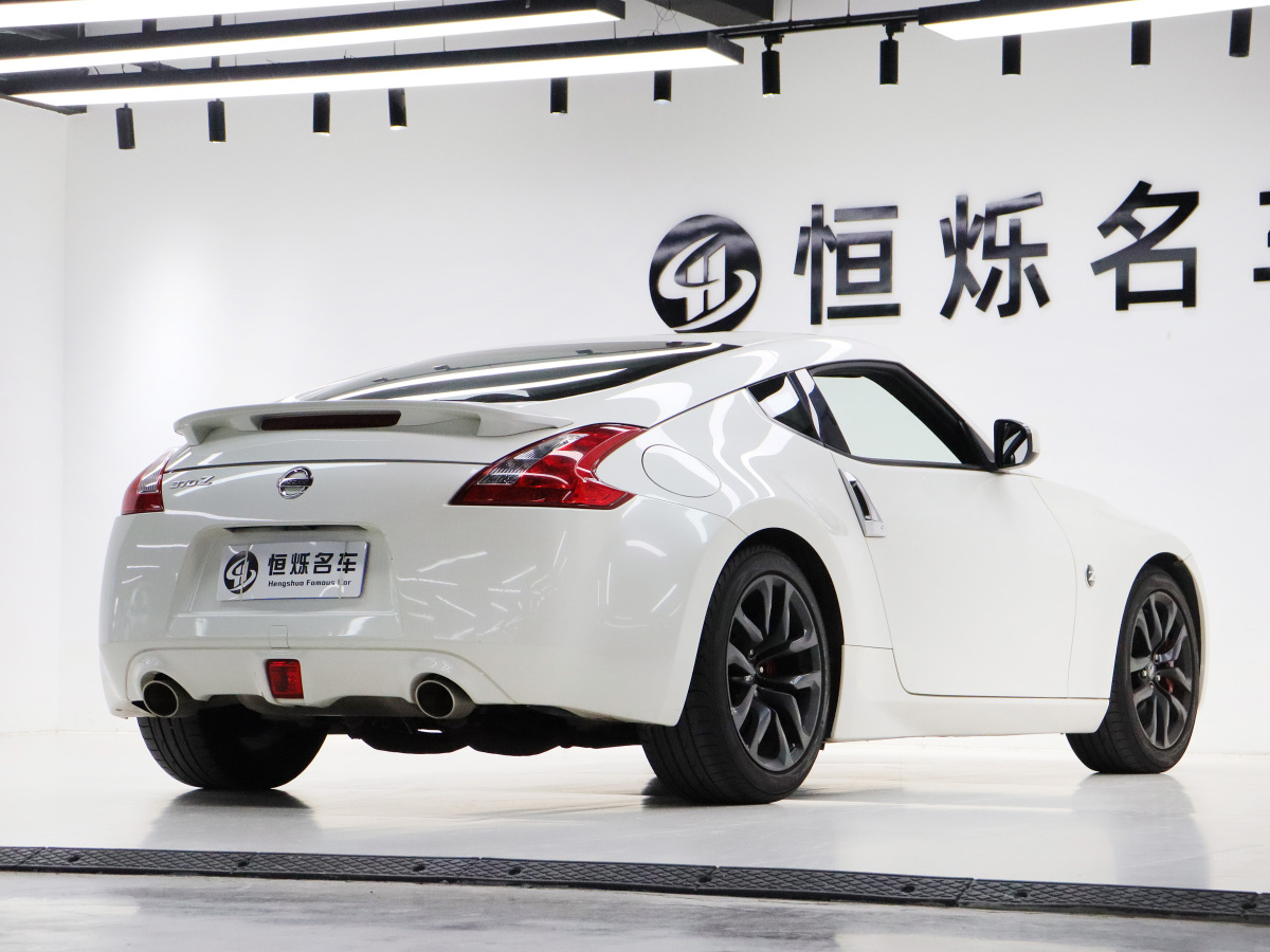 日產(chǎn) 370Z  2015款 3.7L Coupe圖片