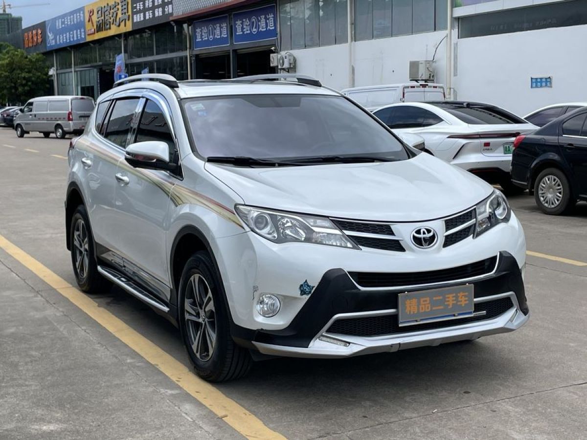 豐田 RAV4榮放  2015款 2.0L CVT兩驅(qū)風(fēng)尚版圖片