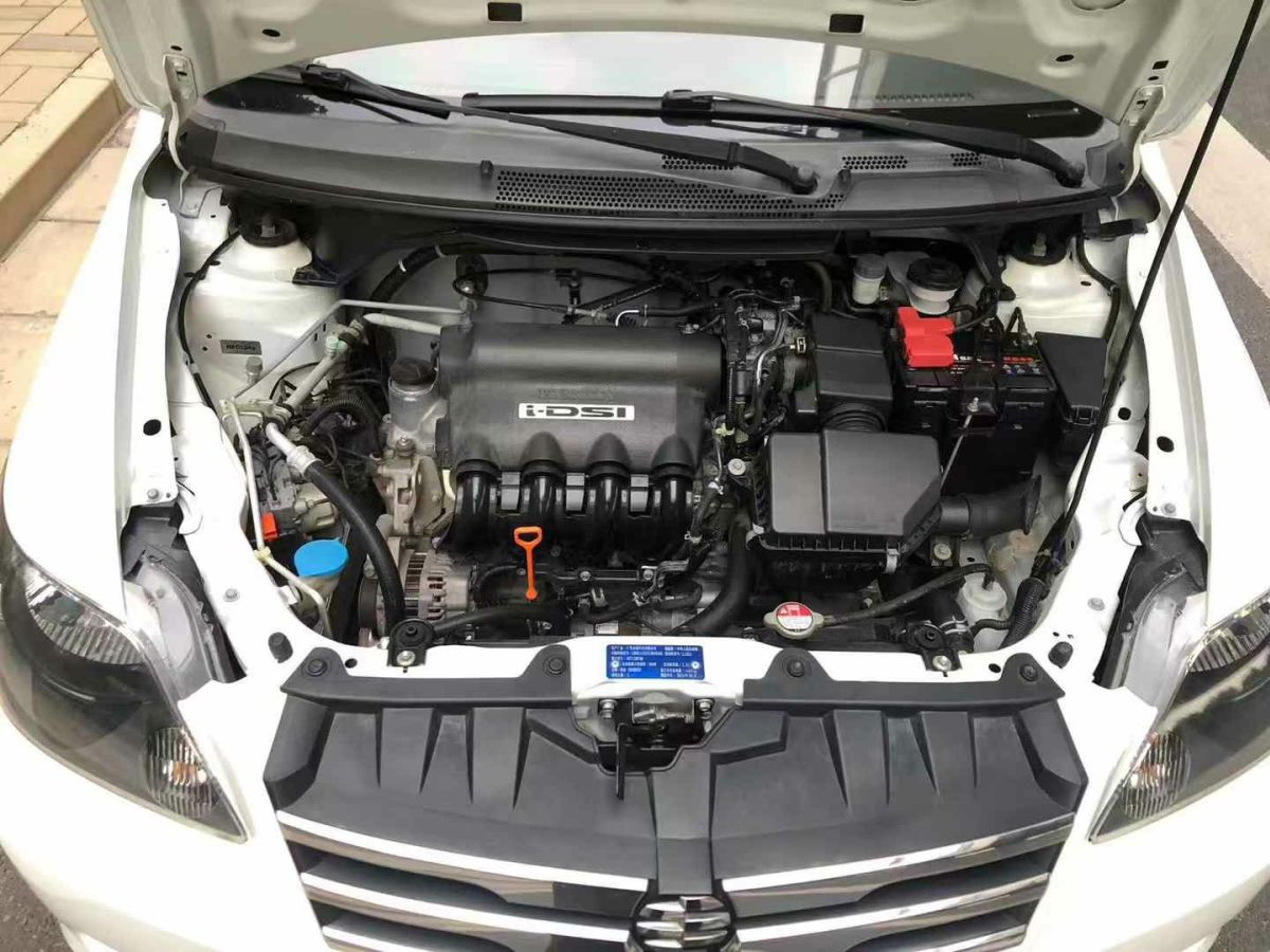 2013年6月理念 S1  2013款 1.5L 手動舒適版