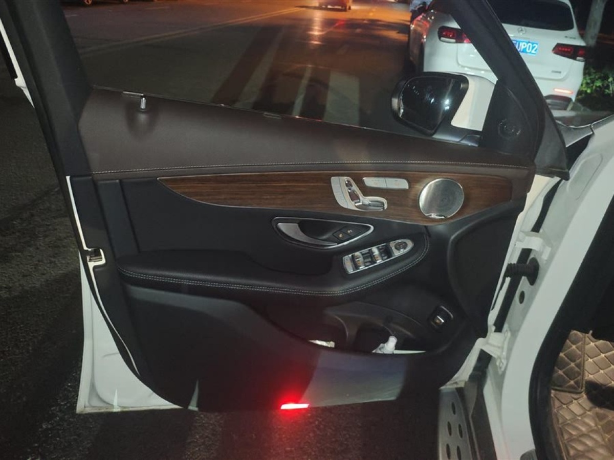 奔馳 奔馳GLC  2018款 改款 GLC 300 4MATIC 動感型圖片