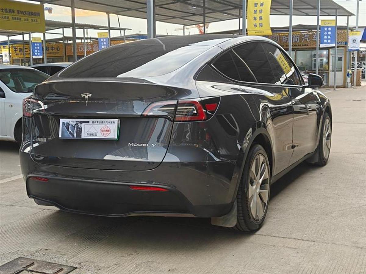 特斯拉 Model 3  2022款 后輪驅(qū)動版圖片