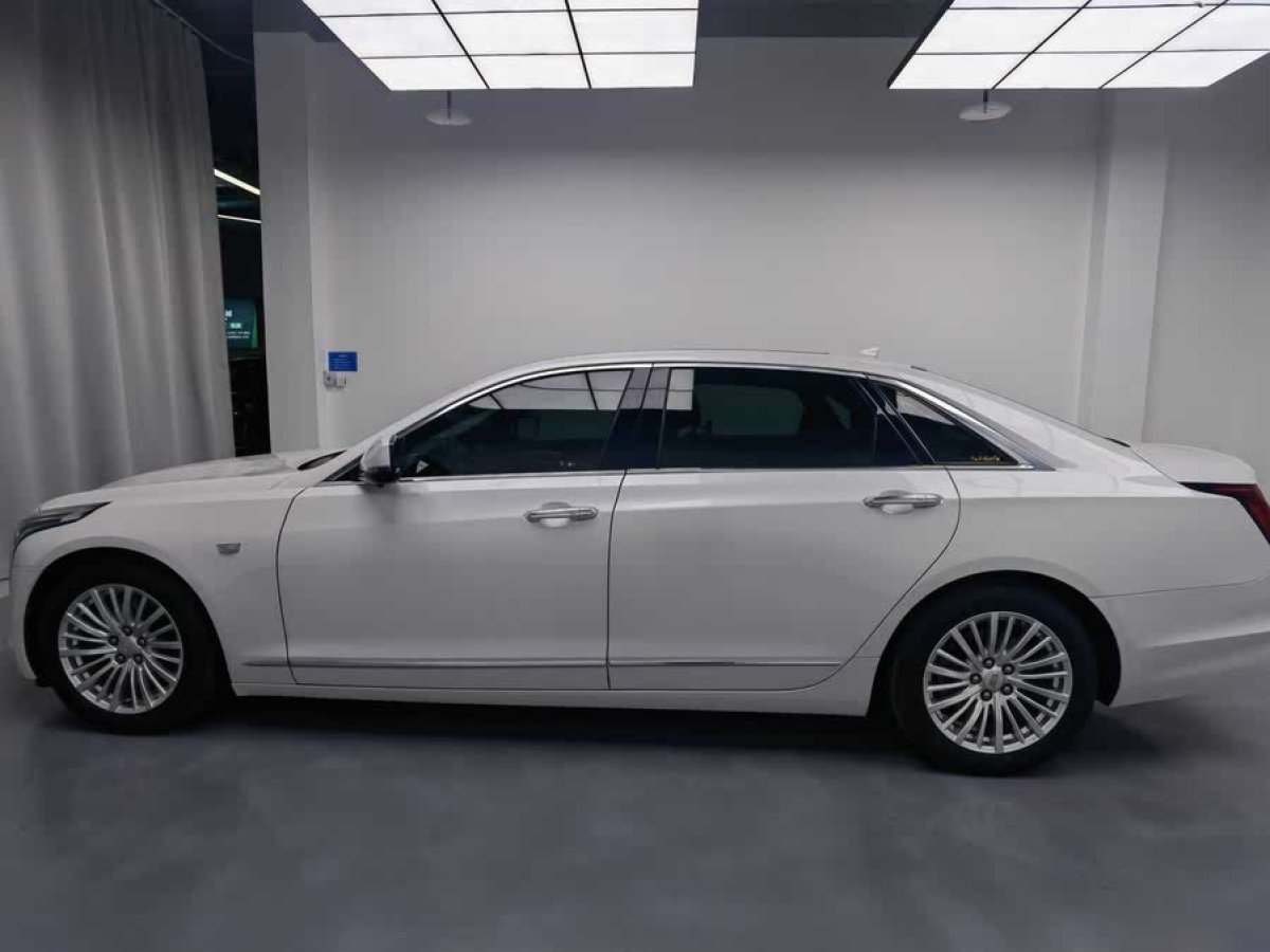 凱迪拉克 CT6  2019款 28T 精英型圖片