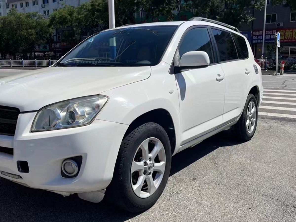 豐田 RAV4榮放  2011款 2.0L 自動(dòng)經(jīng)典版圖片