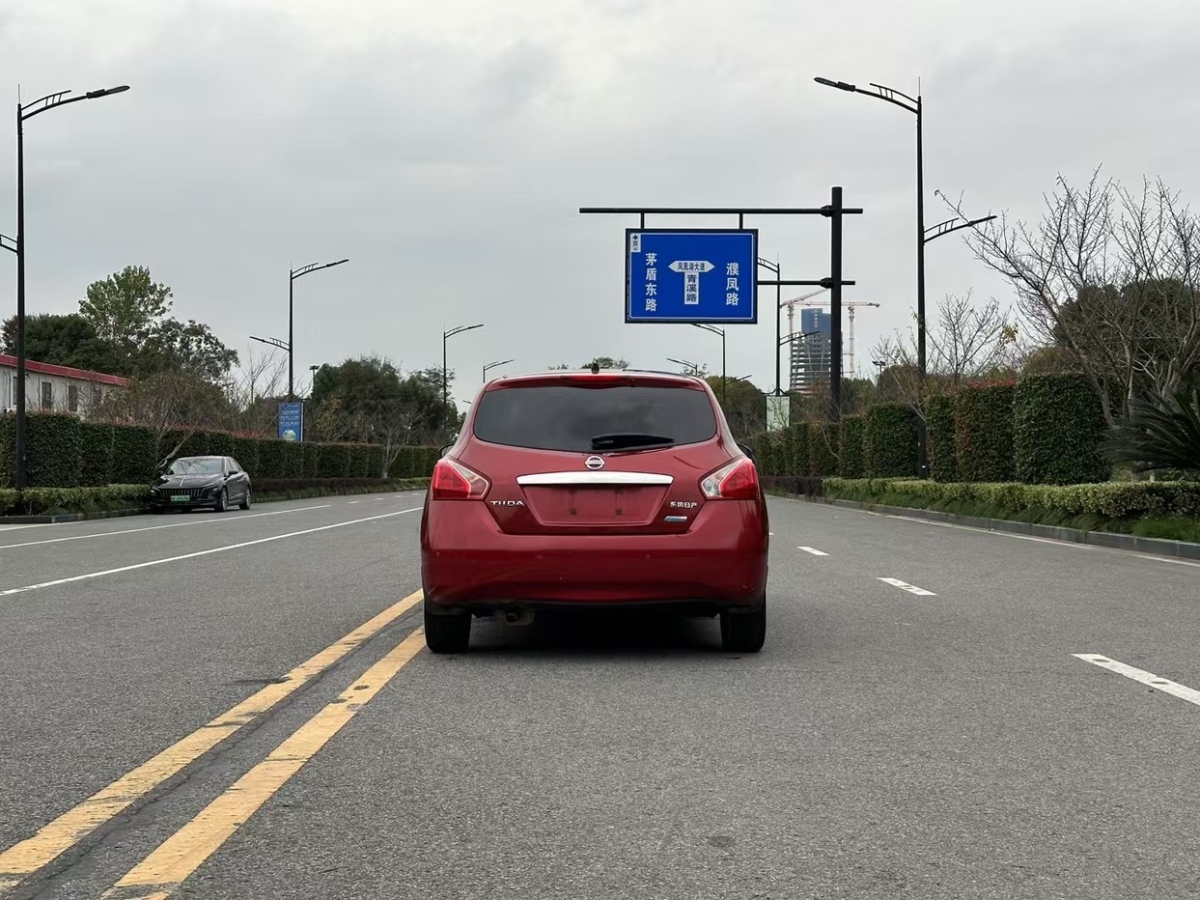 日產(chǎn) 騏達(dá)  2011款 1.6L CVT智能型圖片