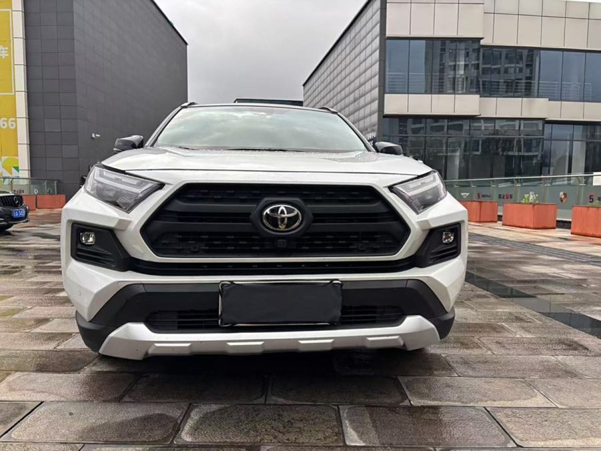 豐田 RAV4榮放  2024款 2.0L CVT四驅(qū)探險(xiǎn)Plus版圖片