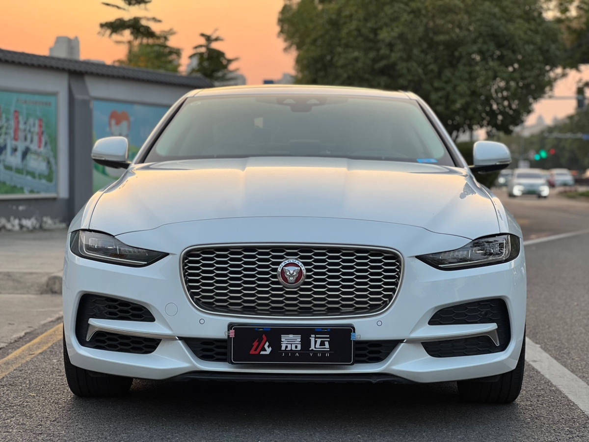 捷豹 XEL  2020款 2.0T 250PS SE科技優(yōu)雅版圖片