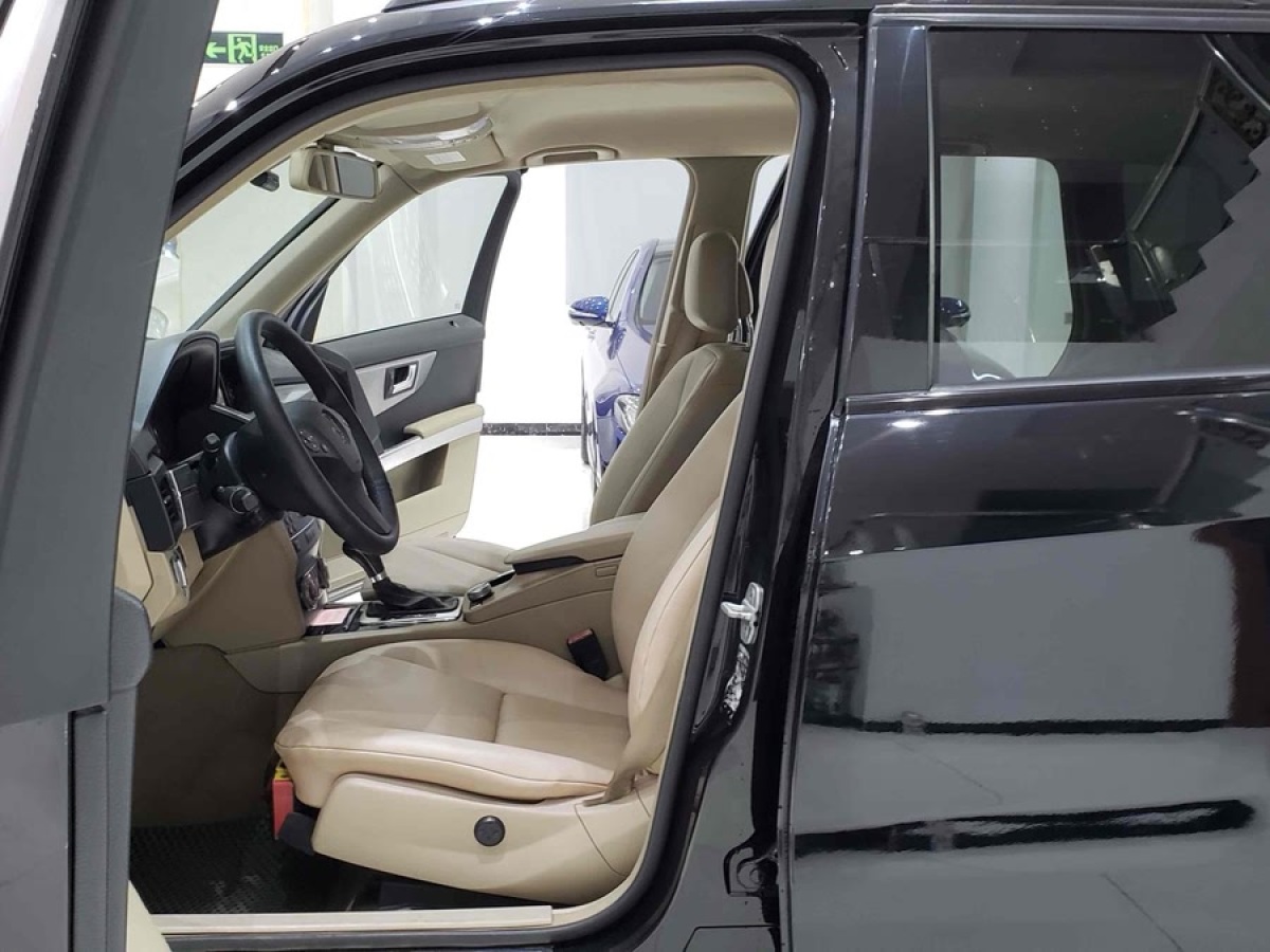 奔馳 奔馳GLK級(jí)  2012款 GLK 300 4MATIC 動(dòng)感型圖片
