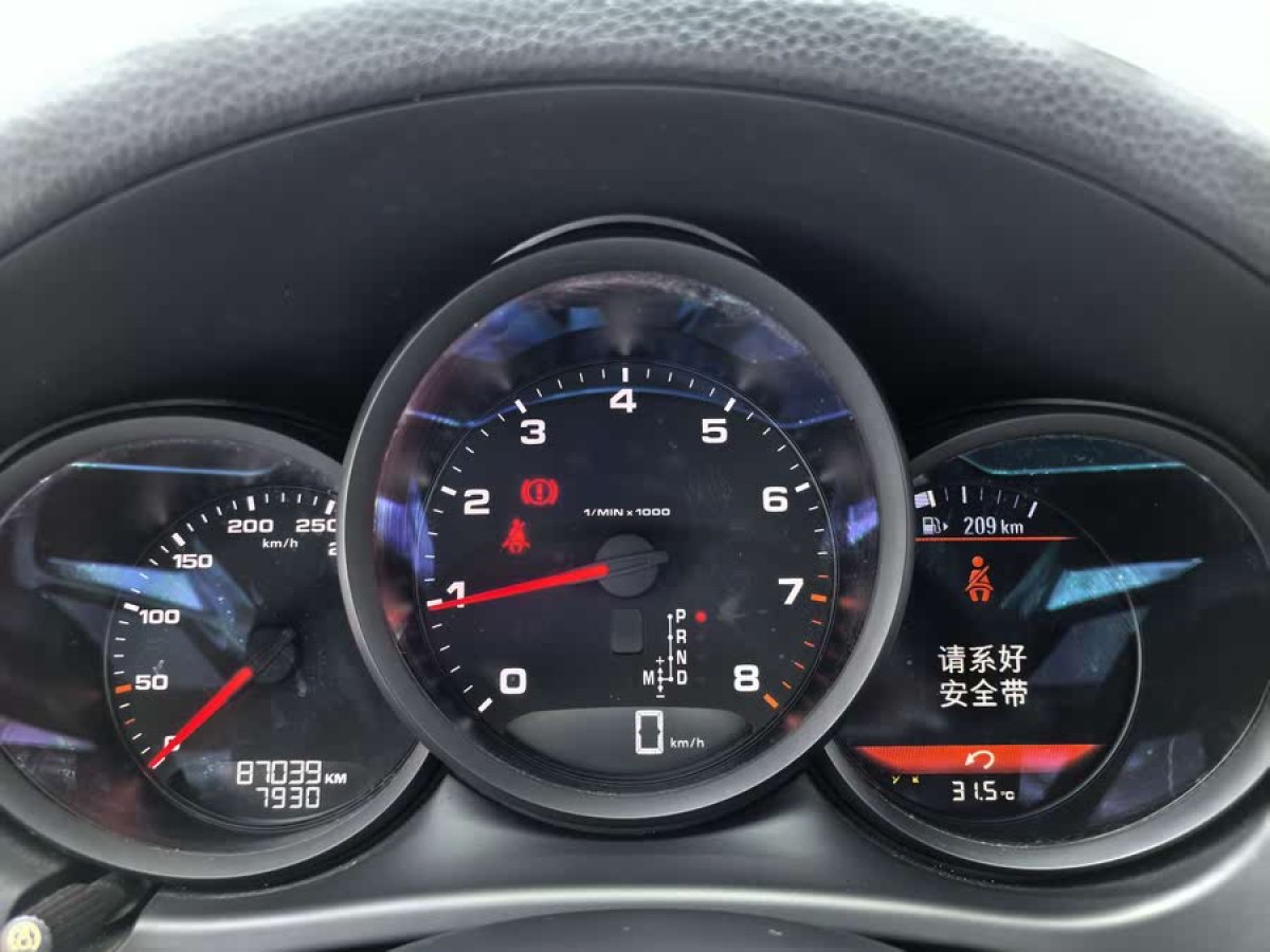 保時(shí)捷 Macan  2018款 Macan 2.0T圖片