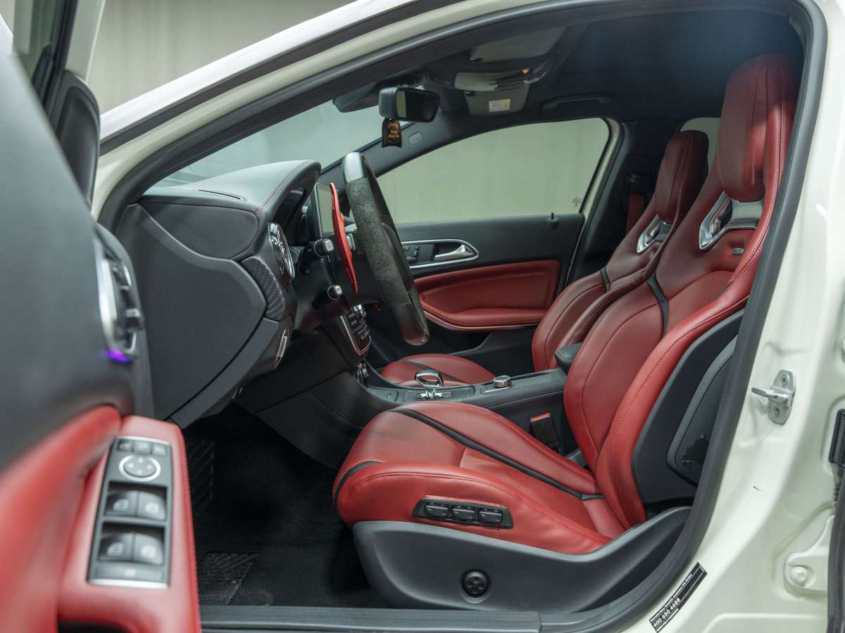 2014年6月奔驰 奔驰A级AMG  2014款 AMG A 45 4MATIC