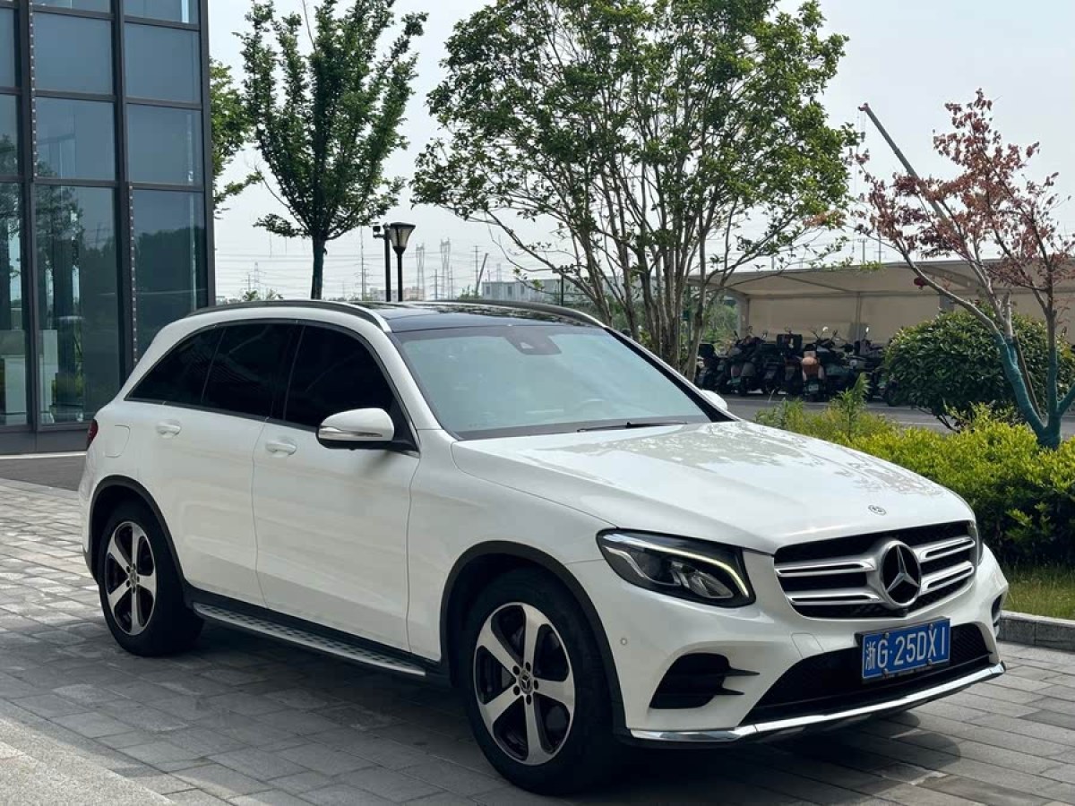 奔馳 奔馳GLC  2018款 改款 GLC 260 4MATIC 豪華型圖片