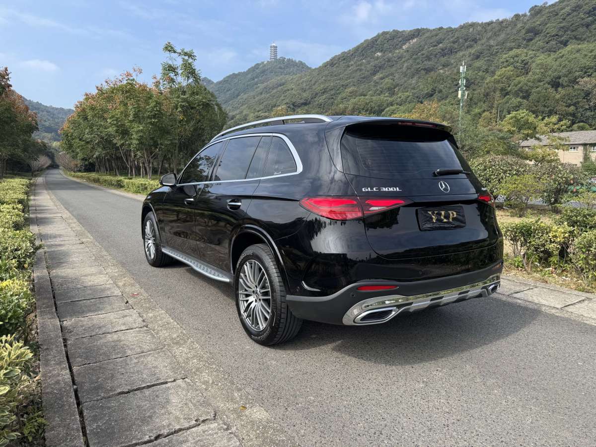 奔馳 奔馳GLC  2023款 改款 GLC 300 L 4MATIC 動感型 5座圖片