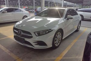 奔馳A級 奔馳 改款 A 200 L 運動轎車動感型