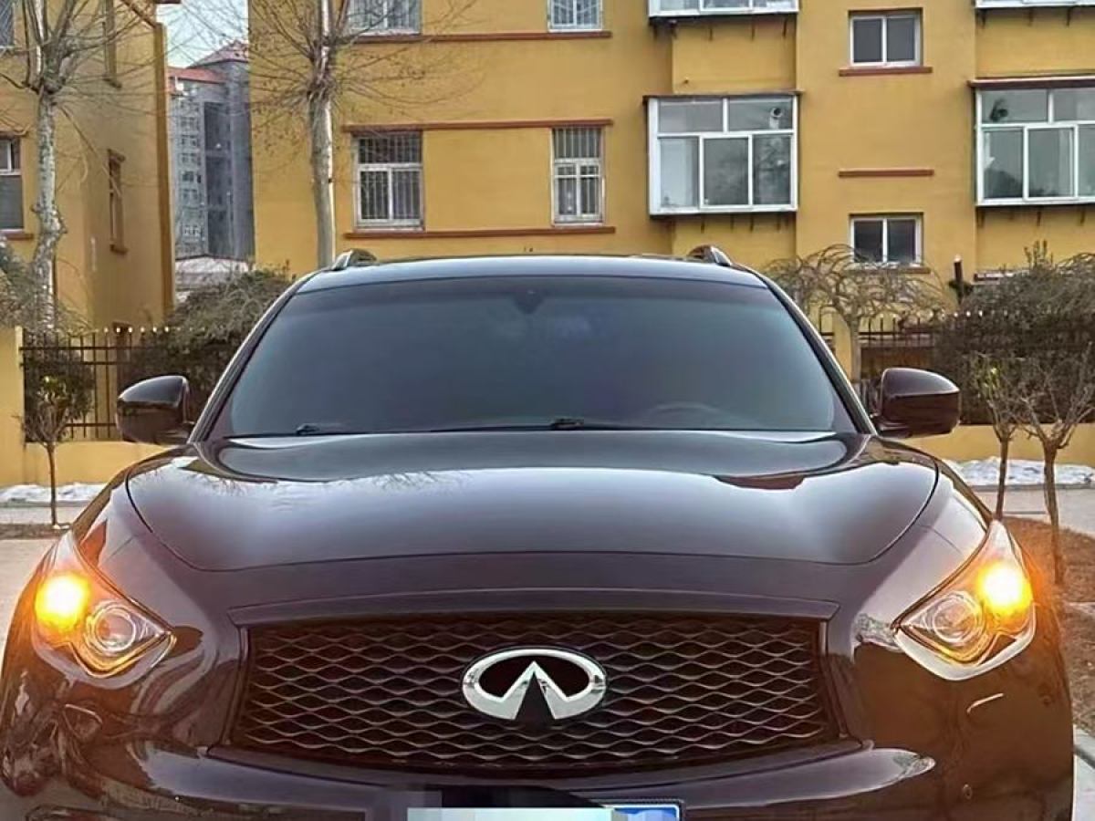 英菲尼迪 QX70  2015款 3.7L 絕影版圖片