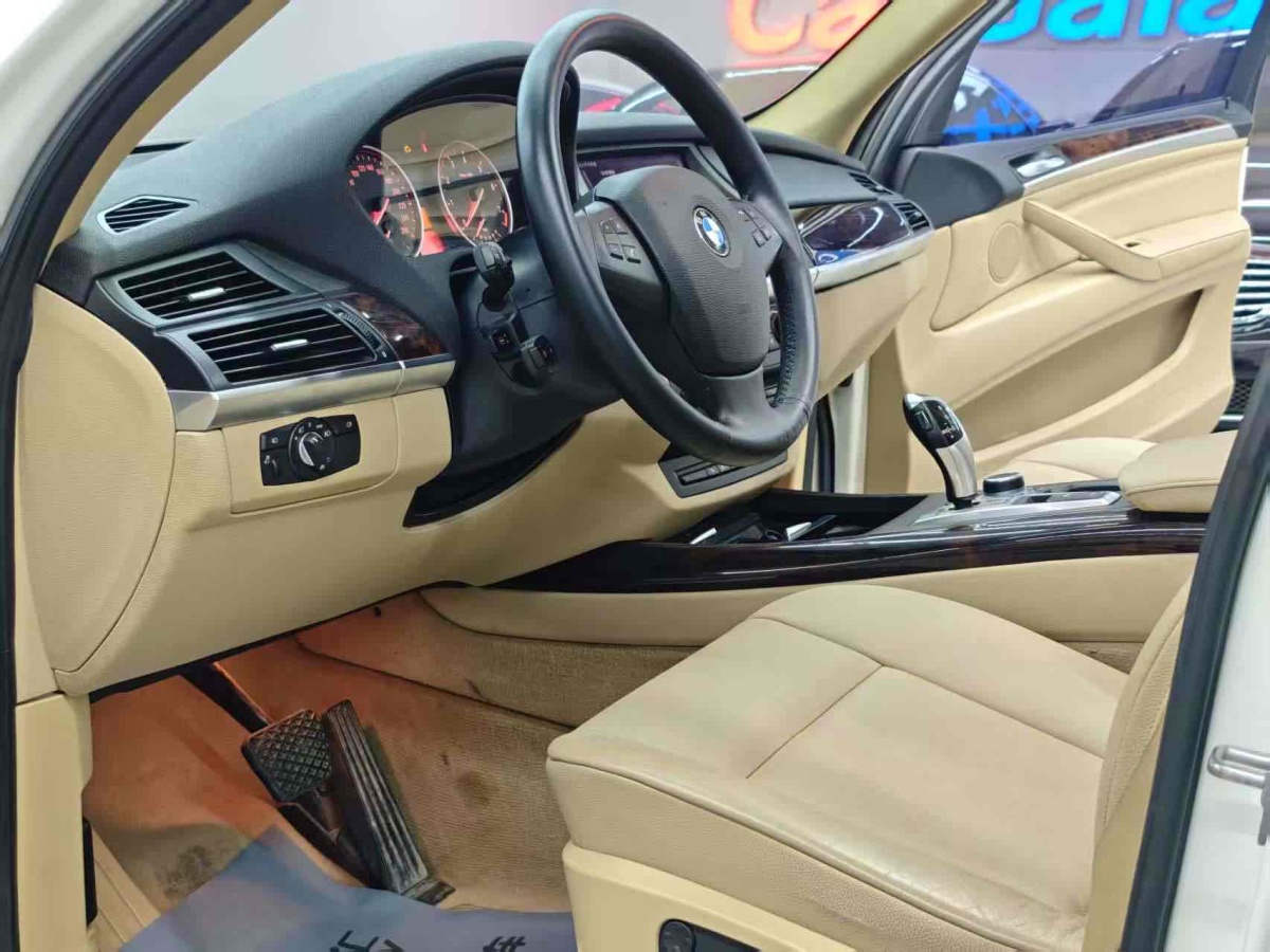 寶馬 寶馬X5  2014款 xDrive35i 典雅型圖片