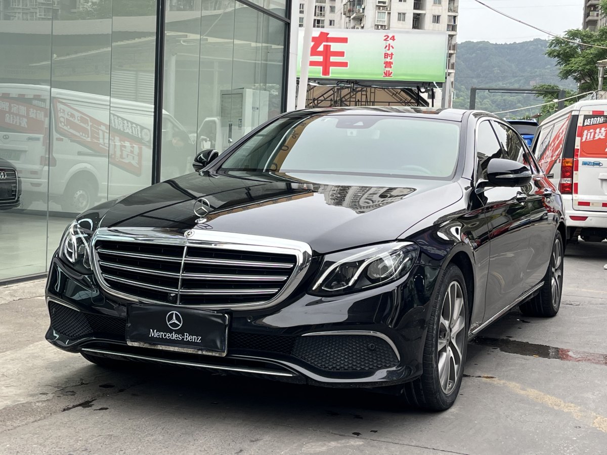 奔馳 奔馳E級(jí)  2019款 改款 E 300 L 豪華型圖片