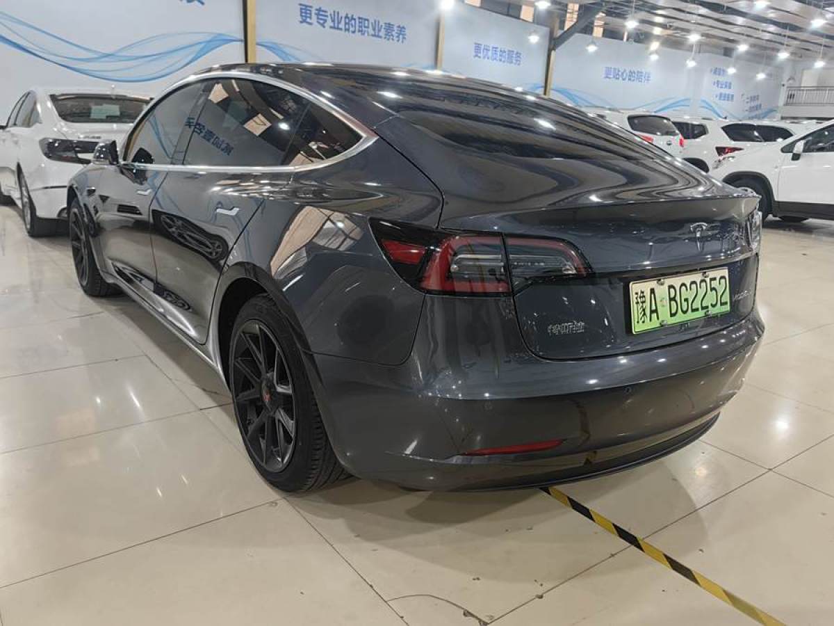 特斯拉 Model 3  2020款 改款 長(zhǎng)續(xù)航后輪驅(qū)動(dòng)版圖片