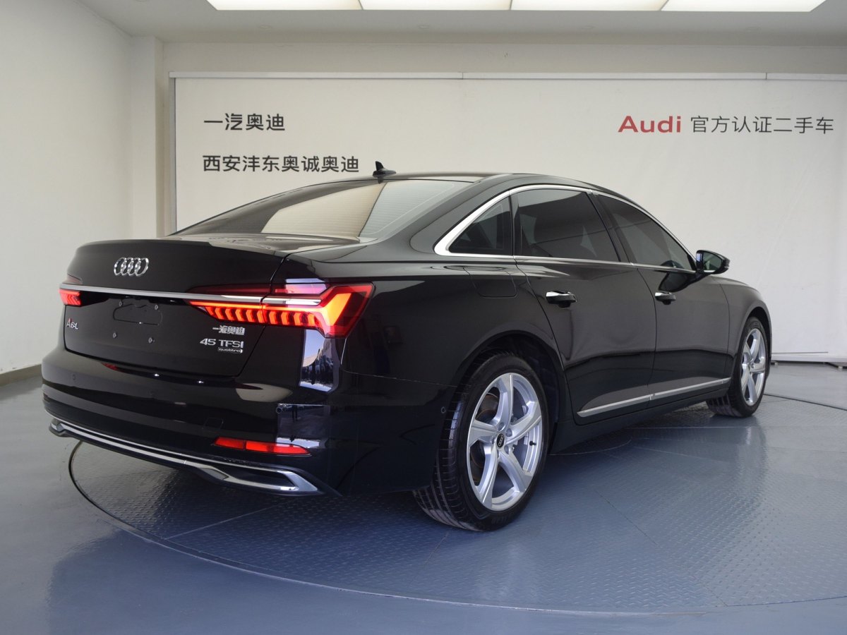 奧迪 奧迪A6L  2023款 改款 45 TFSI quattro 臻選致雅型圖片