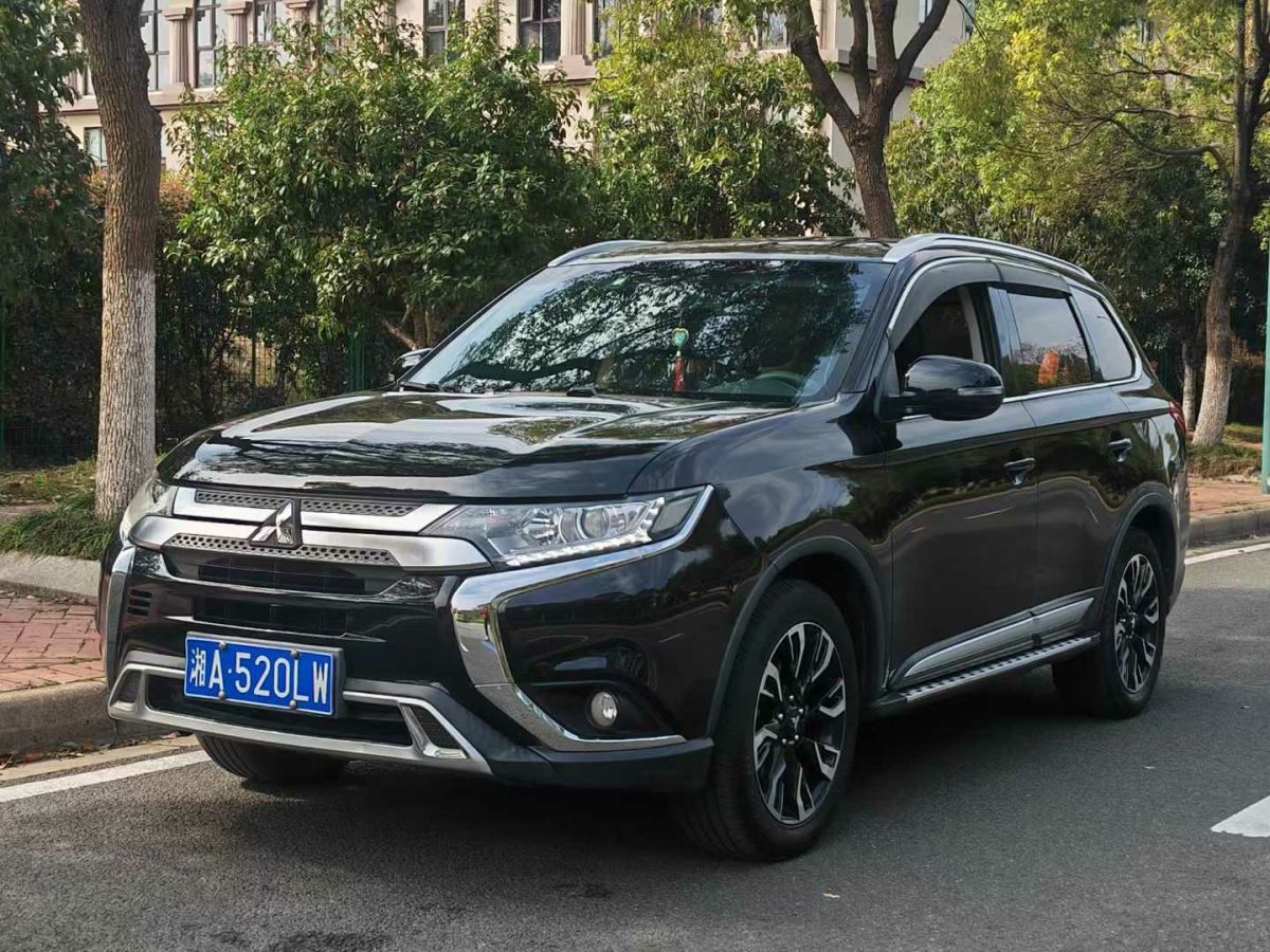 2020年2月榮威 RX3  2020款  1.6L CVT集成兒童安全座椅超爽版