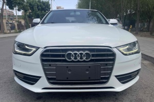 奧迪A4L 奧迪 35 TFSI 自動(dòng)標(biāo)準(zhǔn)型