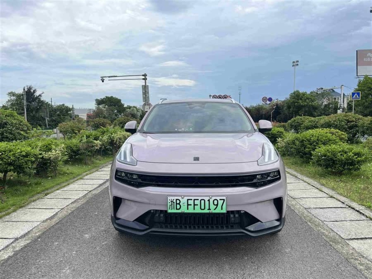 領(lǐng)克 領(lǐng)克06新能源  2022款 PHEV Shero粉色特別版圖片