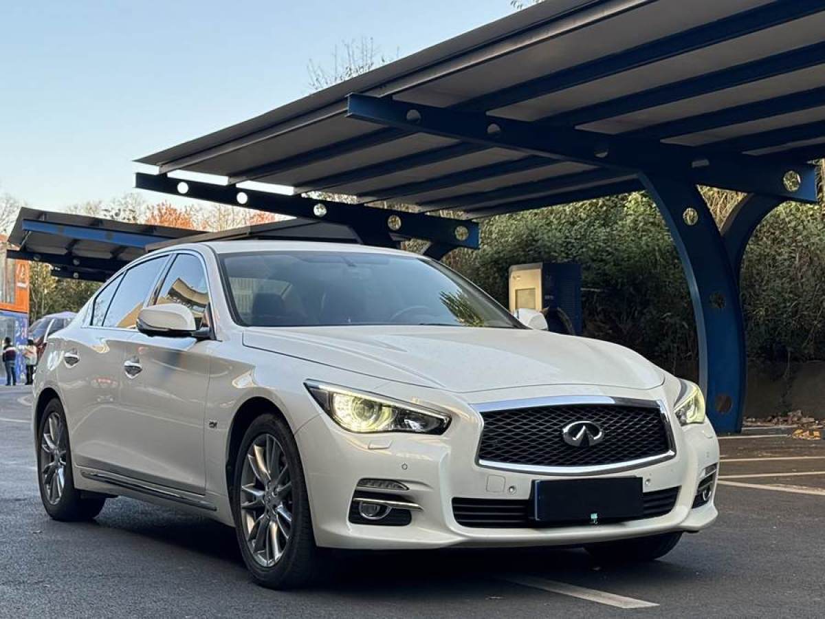 英菲尼迪 Q50L  2016款 2.0T 悅享版圖片