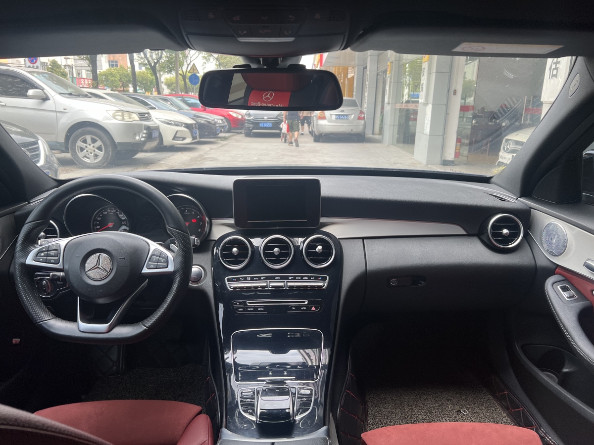 2017年7月奔驰 奔驰C级  2017款 改款 C 200 运动版
