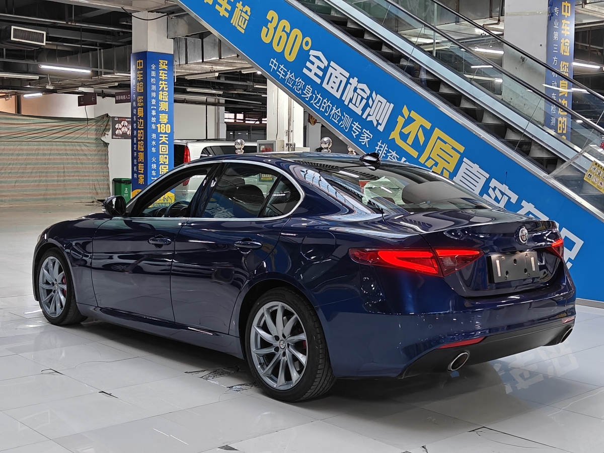 阿爾法·羅密歐 Giulia  2019款  2.0T 280HP 豪華版圖片