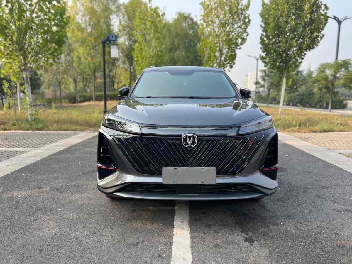 長安 CS75 PLUS  2022款 1.5T 自動(dòng)尊貴型圖片