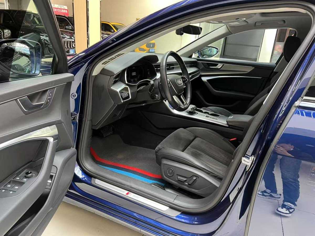 奧迪 奧迪A6  2021款 Avant 先鋒派 45 TFSI 臻選動(dòng)感型圖片