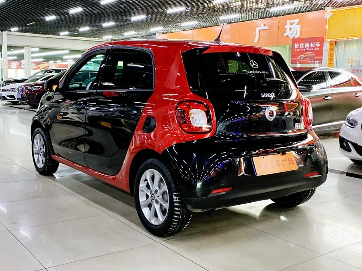 smart forfour  2018款 1.0L 52千瓦靈動版圖片