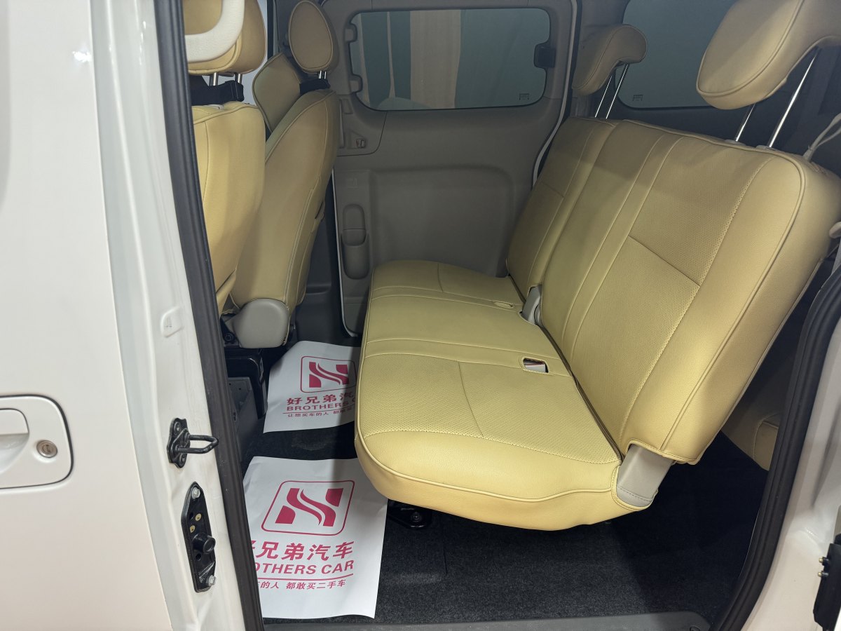 日產(chǎn) NV200  2018款 1.6L CVT豪華型圖片