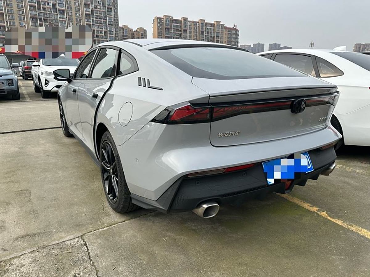 長安 長安UNI-V  2022款 1.5T 智慧領(lǐng)航型圖片