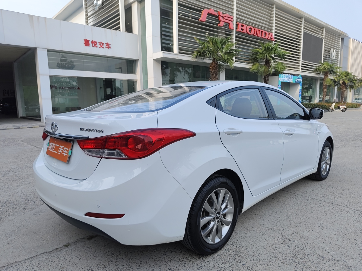 2015年12月現(xiàn)代 朗動  2015款 1.6L 自動時尚型