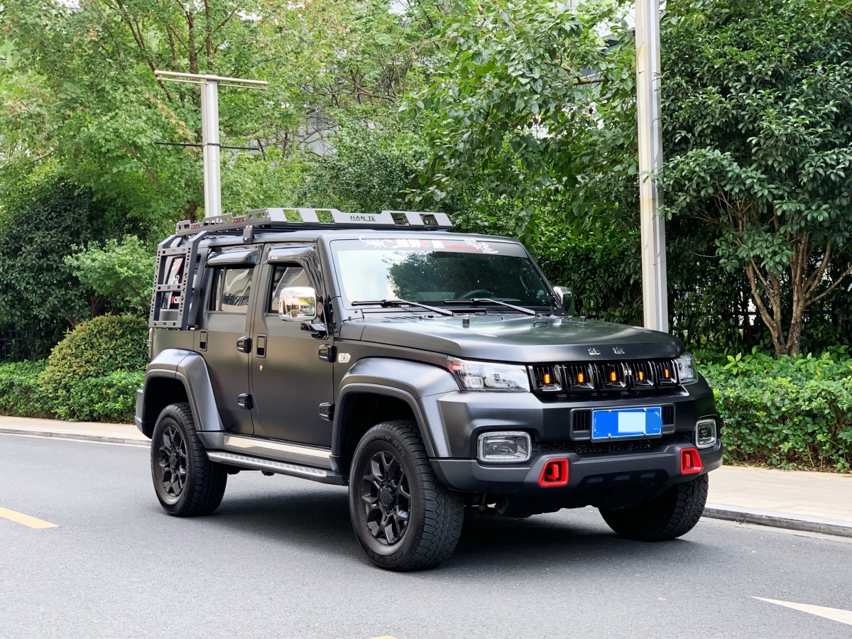 2023年7月北京 BJ40  2023款 2.0D 自動四驅刀鋒英雄版先鋒型