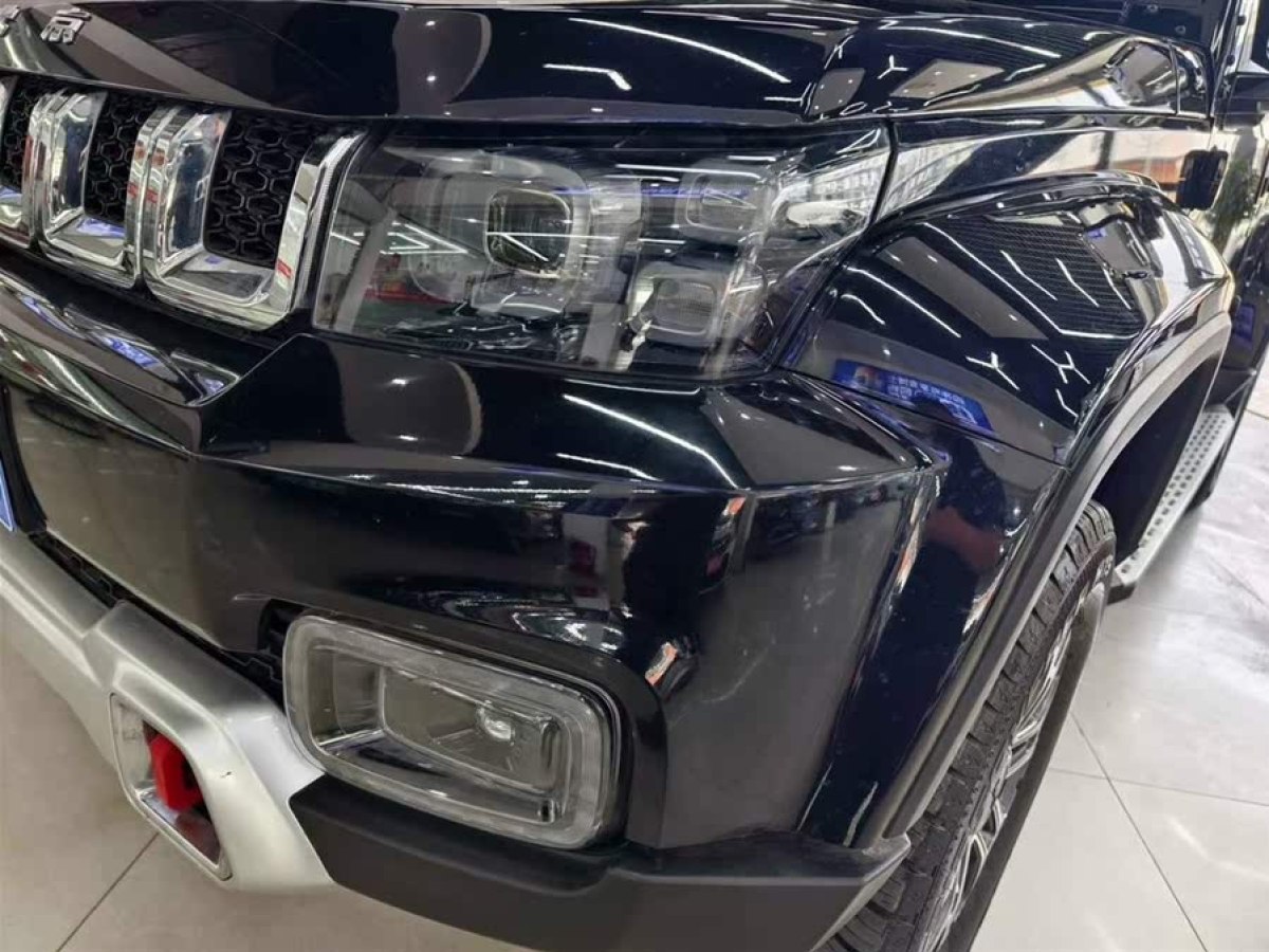 北京 BJ40  2024款 2.0T 城市獵人榮耀版圖片