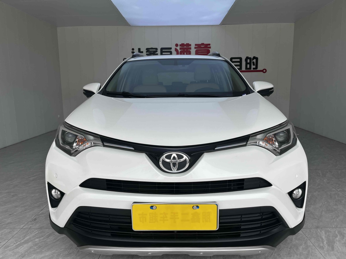 2017年10月豐田 RAV4  2016款 榮放 2.0L CVT兩驅(qū)都市版