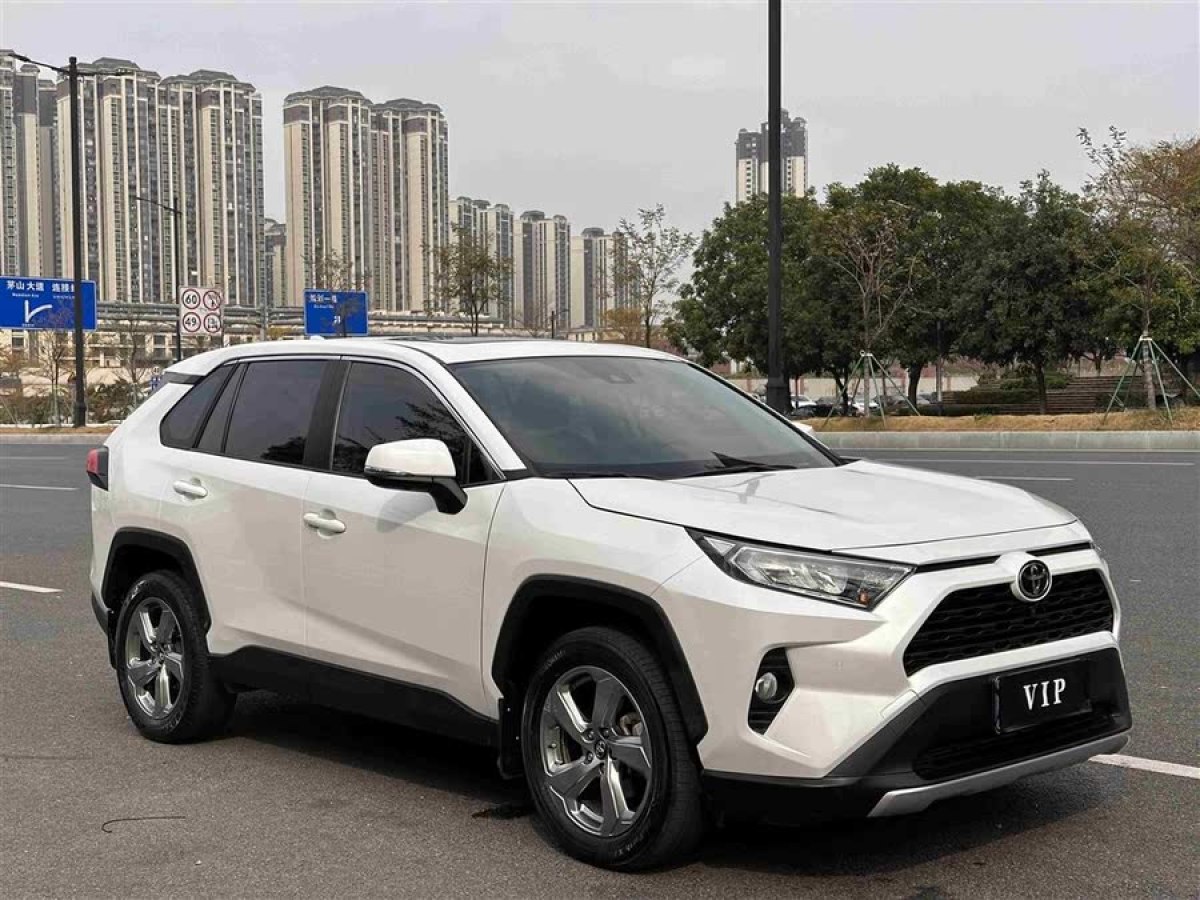 豐田 RAV4榮放  2022款 2.0L CVT兩驅風尚版圖片